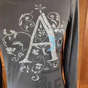 American Eagle Women's LS Tee - Size M